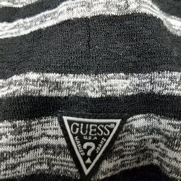 Guess Men's Long Sleeves Shirt.  Size Small. New With tags $89. - Picture 4 of 6